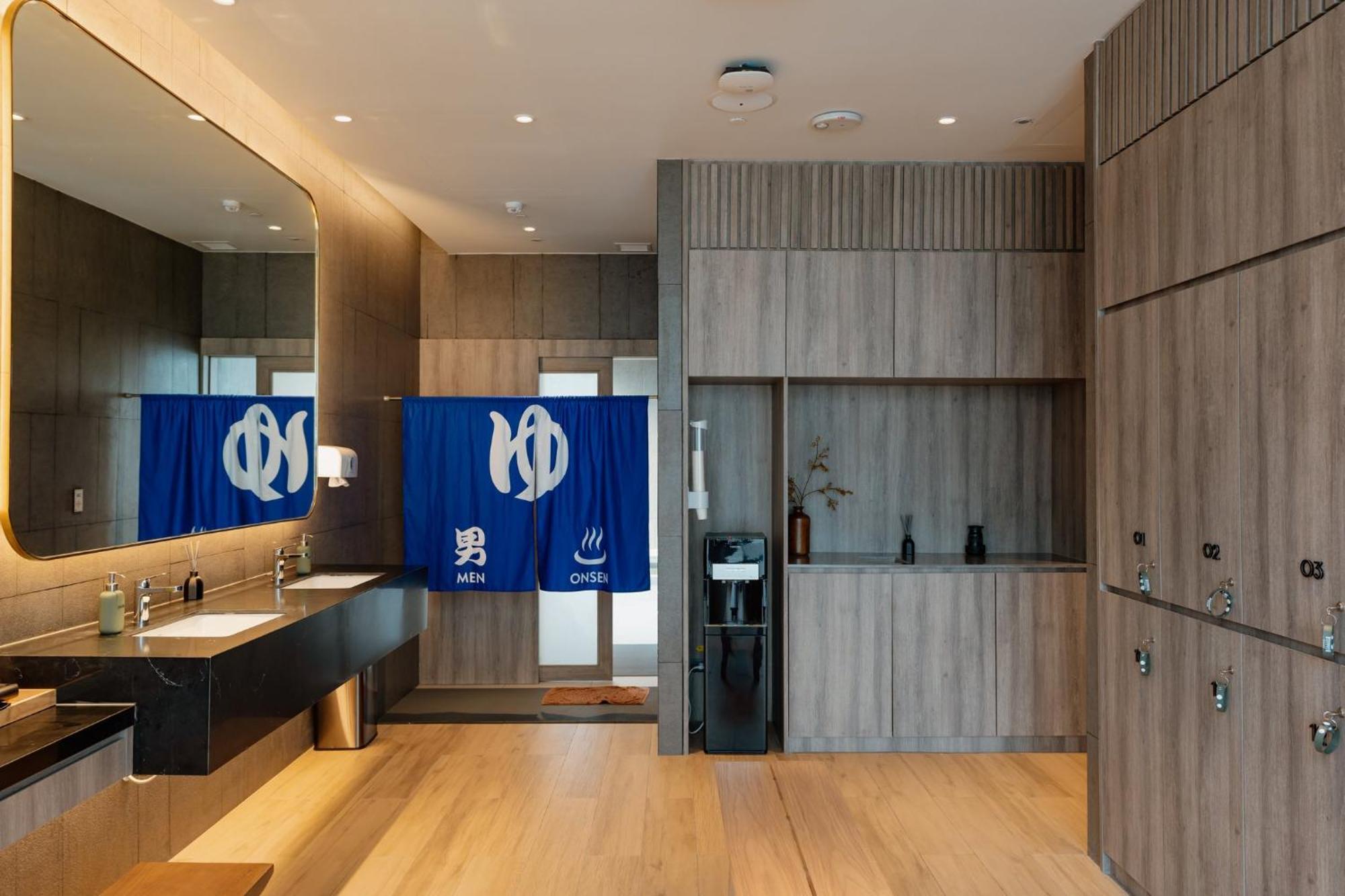Staybridge Suites Bangkok Sukhumvit By Ihg Exterior photo