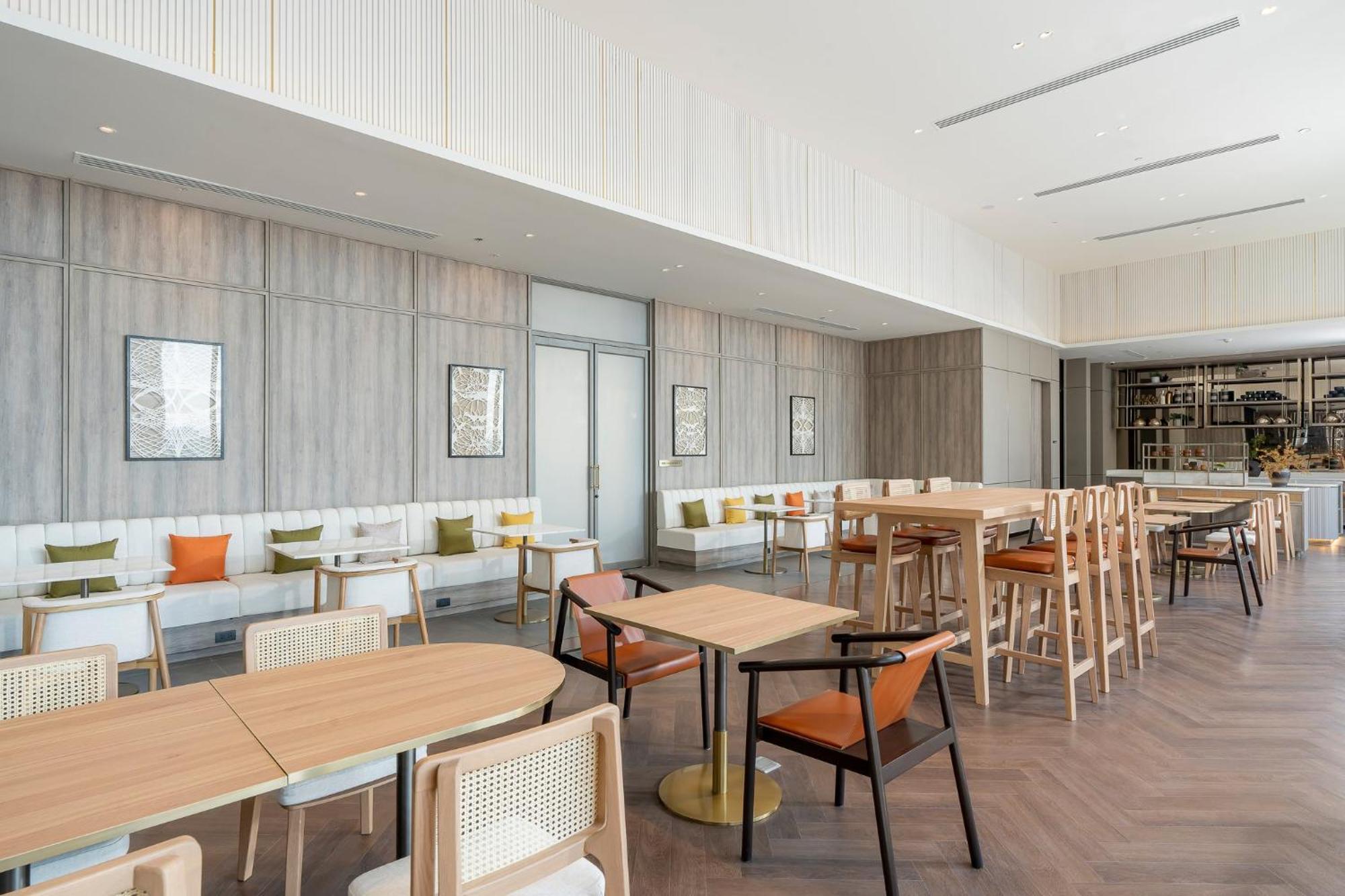Staybridge Suites Bangkok Sukhumvit By Ihg Exterior photo