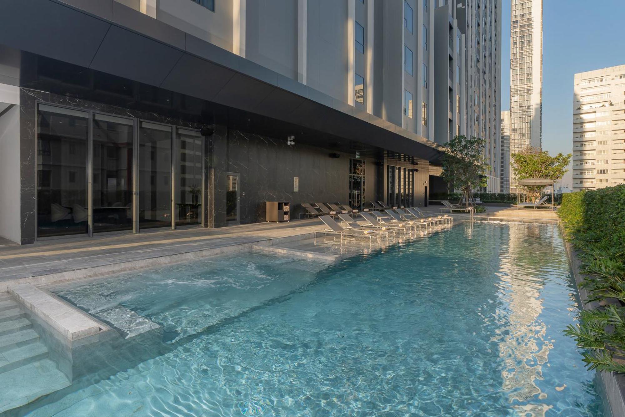 Staybridge Suites Bangkok Sukhumvit By Ihg Exterior photo